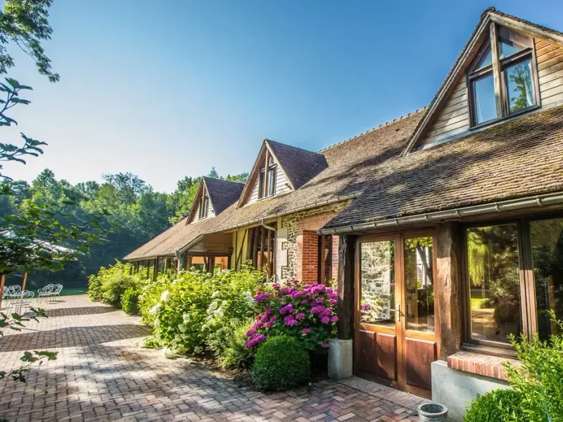 Authentic Barn & Garden Venue for Events in Pays de Bray