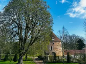 Terrasse & Parc de 4 Hectares pour Événements à Saint-Léger-en-Bray