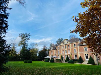 Terrace & 4-Hectare Park for Events in Saint-Léger-en-Bray