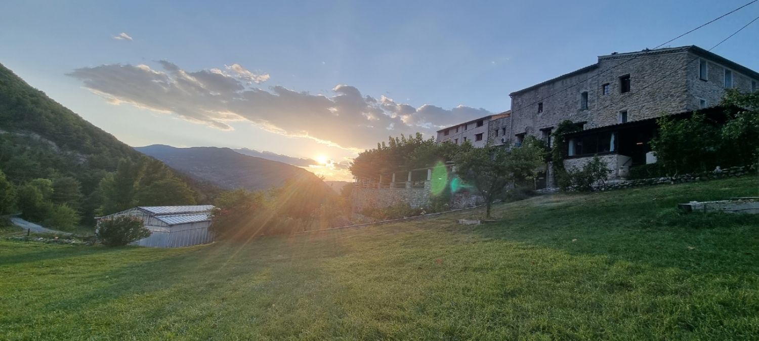 Estate in Entrevaux - An island in the mountains