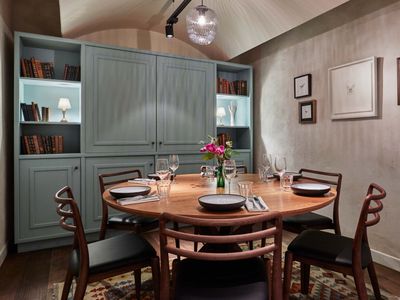 A Good Option for Small, Informal Meetings in Paris