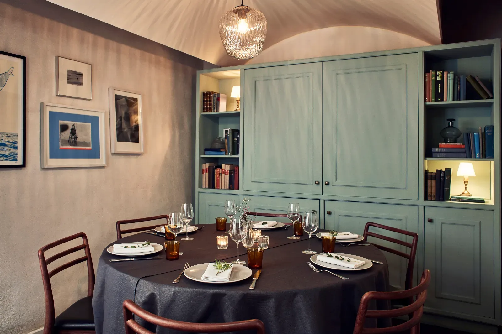 A Good Option for Small, Informal Meetings in Paris