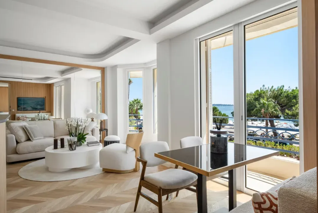 Appartement 2 Chambres avec Balcon sur la Croisette à Nice | Lieu Événementiel Luxueux