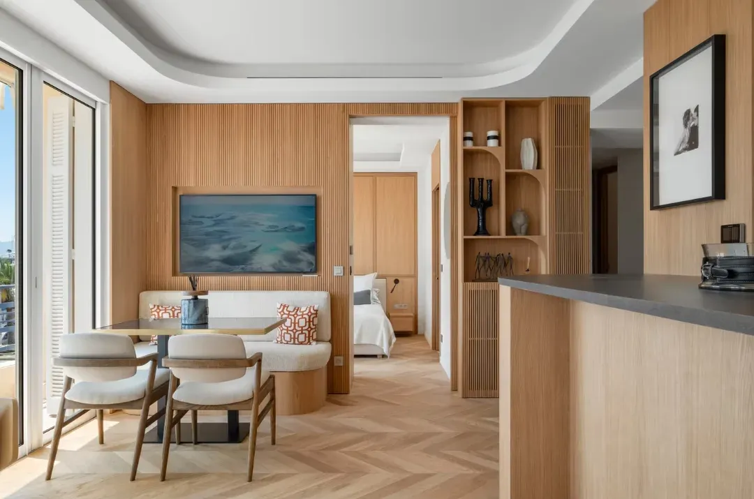 Appartement 2 Chambres avec Balcon sur la Croisette à Nice | Lieu Événementiel Luxueux