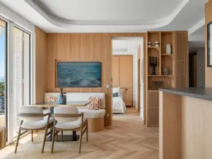 Appartement 2 Chambres avec Balcon sur la Croisette à Nice | Lieu Événementiel Luxueux