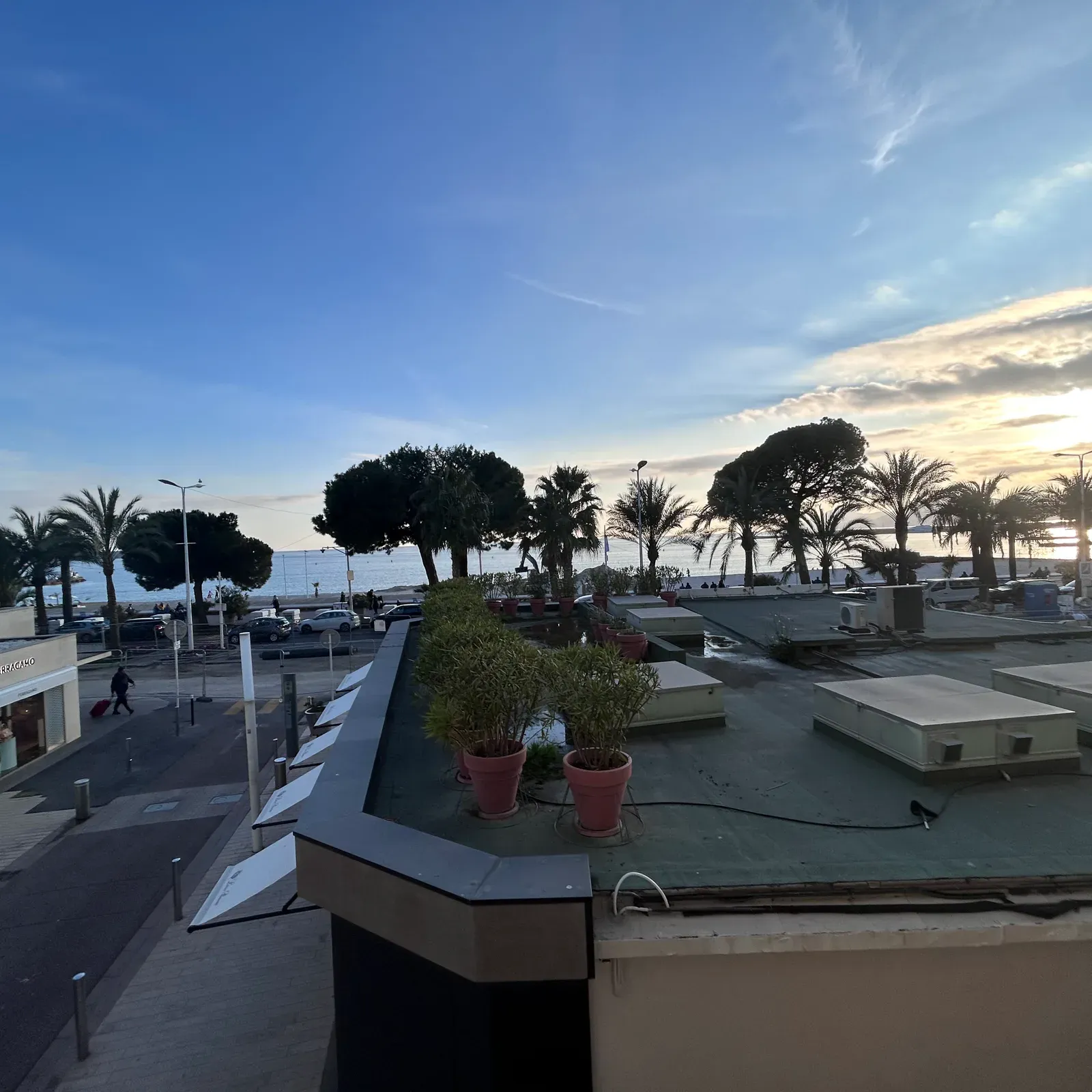 Appartement Luxueux 2 Chambres avec Vue Mer à Cannes