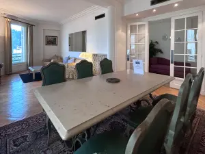 Appartement Luxueux 2 Chambres avec Vue Mer à Cannes