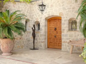 Exclusive Events with Panoramic Sea Views in Mouans-Sartoux