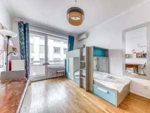 Elegant 107 m² Apartment for Photo & Film Shoots in Lyon