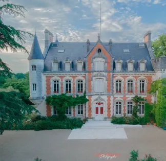 Chateau Venue for Corporate Events & Seminars in Saint-Yrieix-sur-Charente