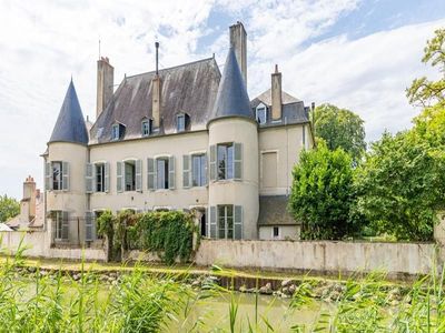 Domaine du XVIIIe Siècle en Berry : Lieu Historique pour Événements