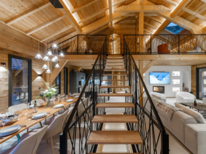 Chalet de Luxe à Briançon avec Vue Panoramique et Piscine Intérieure