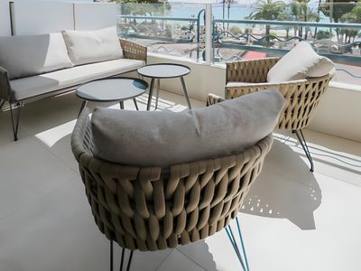 Luxury 2 Bedroom Apartment with Terrace on the Croisette, Cannes