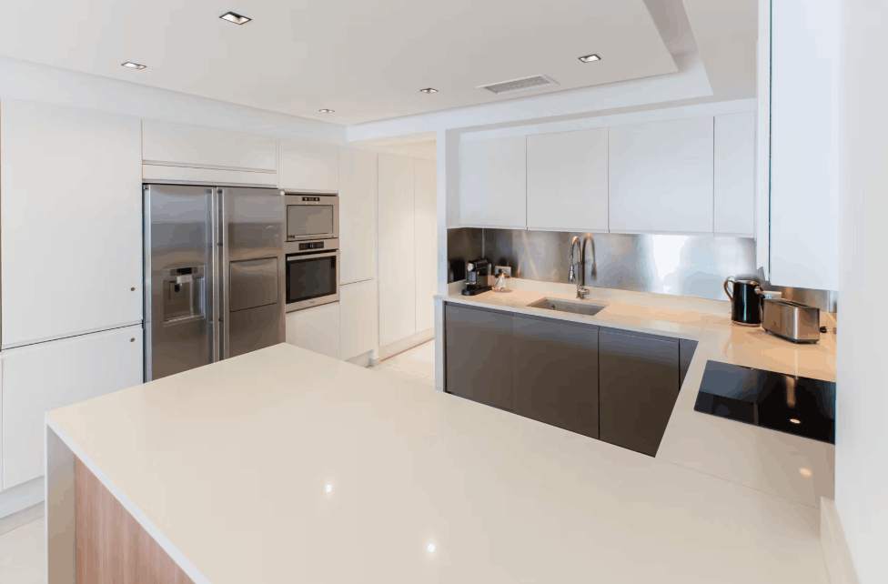 Luxury 2 Bedroom Apartment with Terrace on the Croisette, Cannes