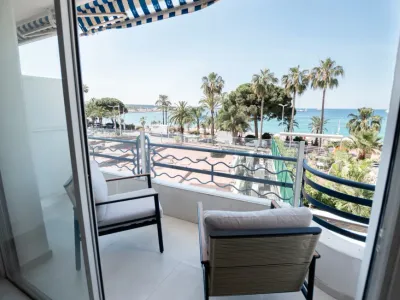 Luxury 2 Bedroom Apartment with Terrace on the Croisette, Cannes