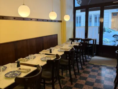 Intimate Bistrot for Seasonal Cuisine & Natural Wines in Paris