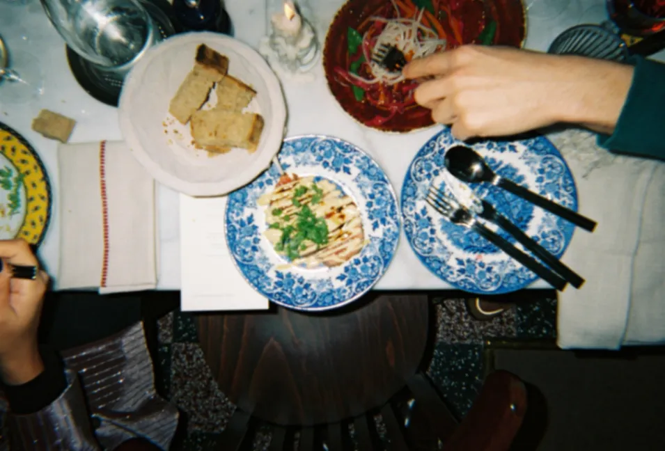 Bistrot Intime pour Cuisine de Saison et Vins Naturels à Paris