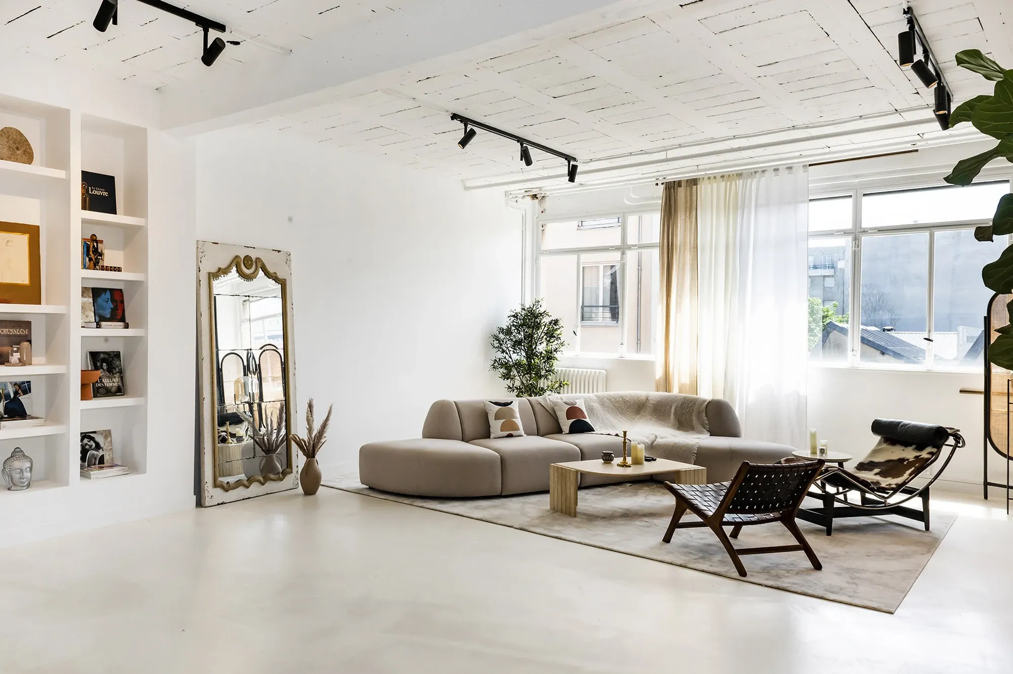 Artistic Loft in Montreuil: A Creative Haven for Events