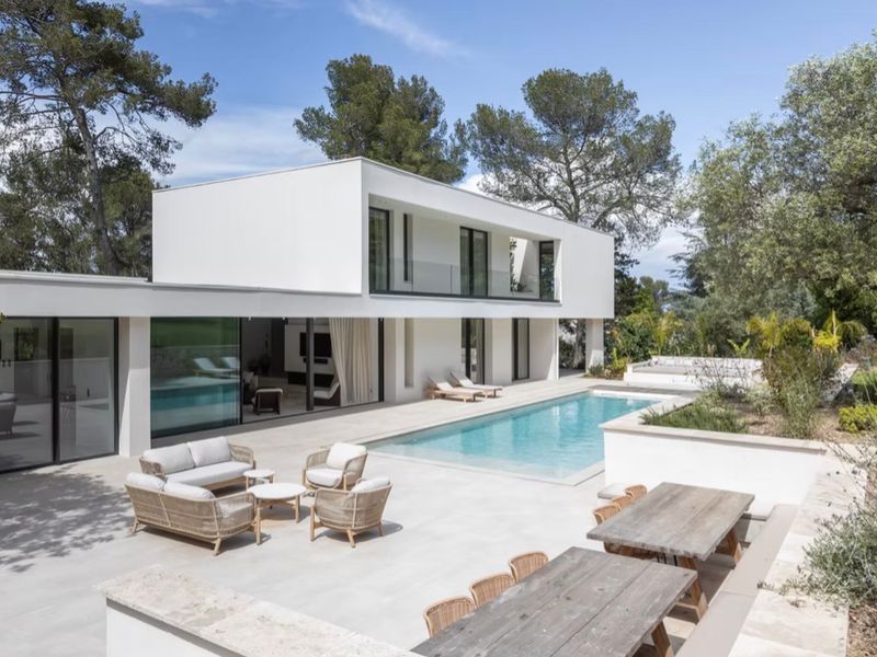 Villa Contemporaine pour Événements Premium & Productions près de Montpellier