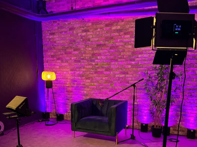 Podcast Studio for Hire in Gentilly | Professional Recording Space