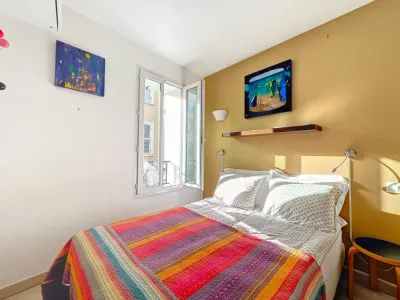 Charming Apartment in Cannes Pedestrian Street | Vacation & Event Space