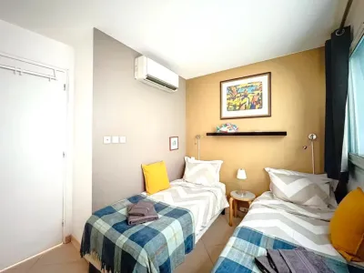 Charming Apartment in Cannes Pedestrian Street | Vacation & Event Space