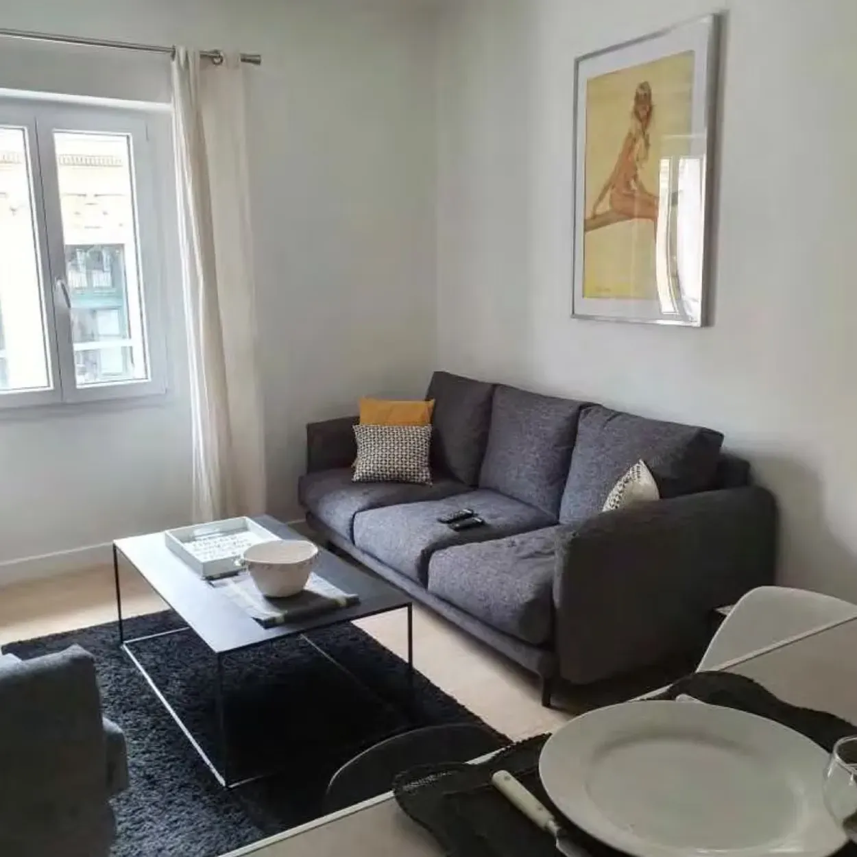 Renovated 3-Bedroom Apartment near Old Port, Cannes | Sleeps 6
