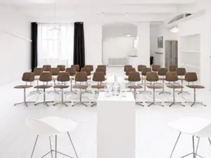 Artistic 200 sqm Loft with Event Kitchen & 7m Table – Central Paris