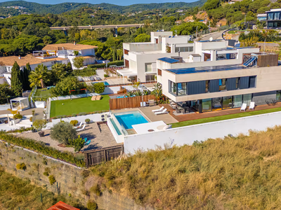 Luxury Villa for Corporate Events in Costa Brava with Sea Views