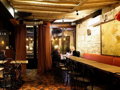 Traditional French Restaurant with Asian & Mediterranean Influences in Saint-Germain-des-Prés