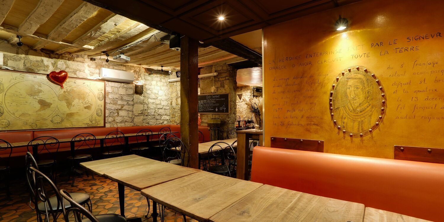 Traditional French Restaurant with Asian & Mediterranean Influences in Saint-Germain-des-Prés