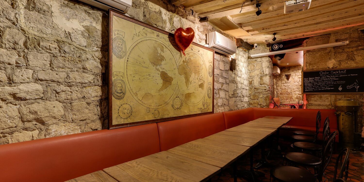 Traditional French Restaurant with Asian & Mediterranean Influences in Saint-Germain-des-Prés