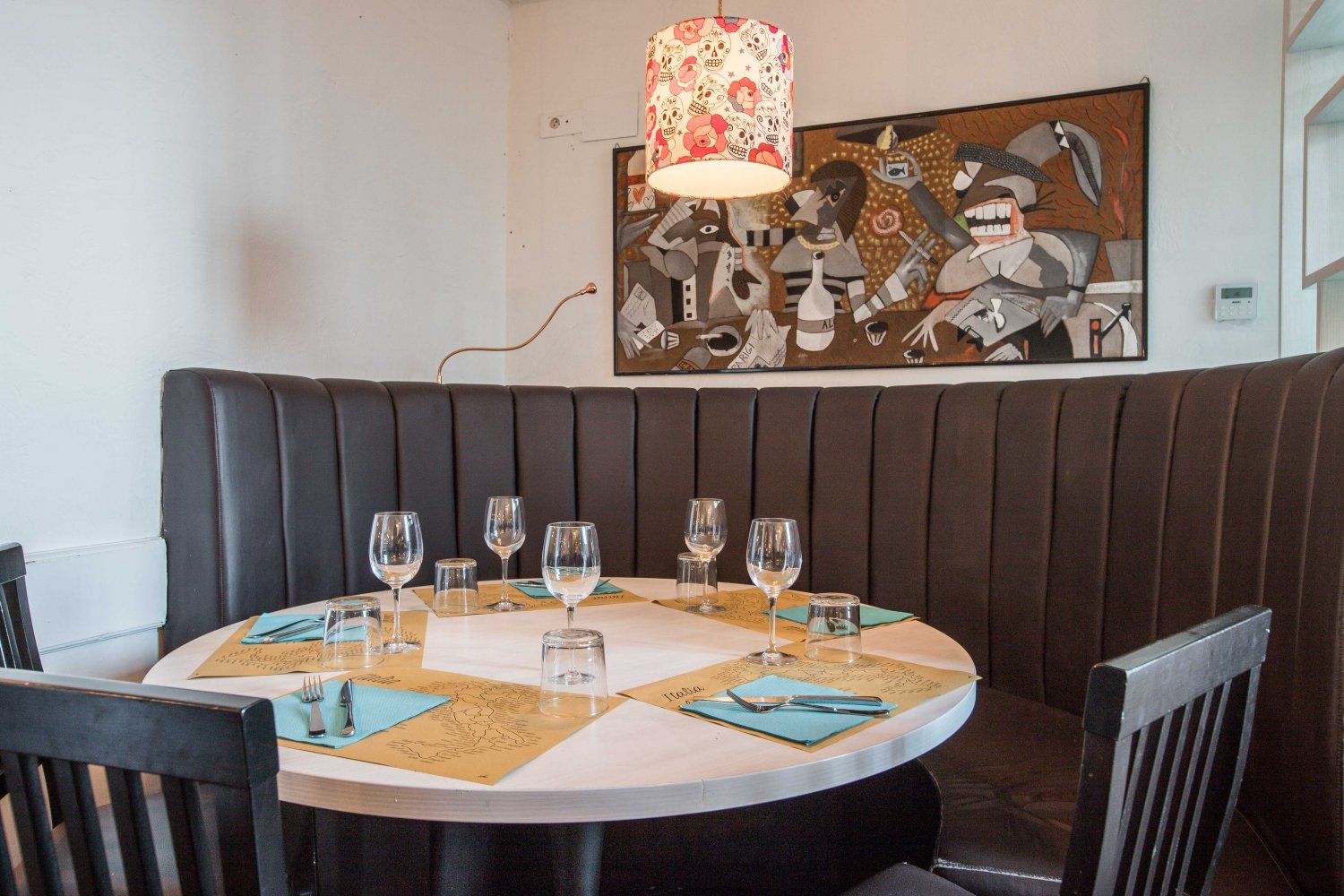 Restaurant italien avec un beau jardin