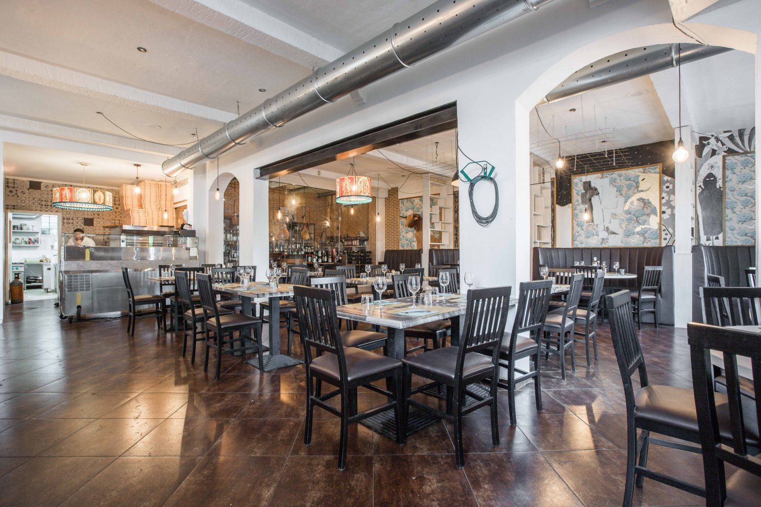 Restaurant italien avec un beau jardin