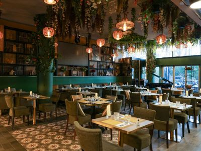 Restaurant Serre Épicurienne : Lieu d'Événement avec Vue sur la Seine