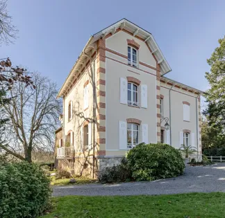 Belle Époque Villa for Seminars & Events in Grand-Fougeray
