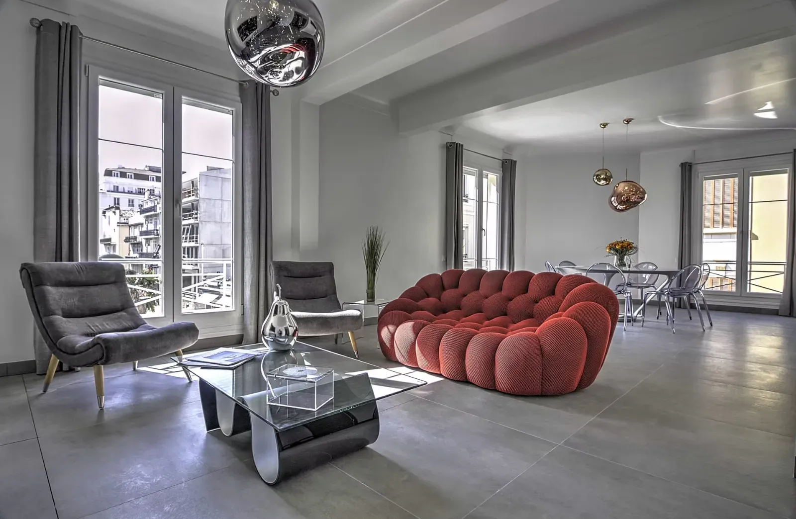 Modern 4-Bedroom Apartment in Cannes for Events
