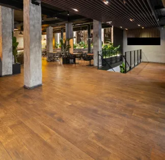 Premium Industrial Event Space with Stone Arches & Cocktail Bar in Barcelona