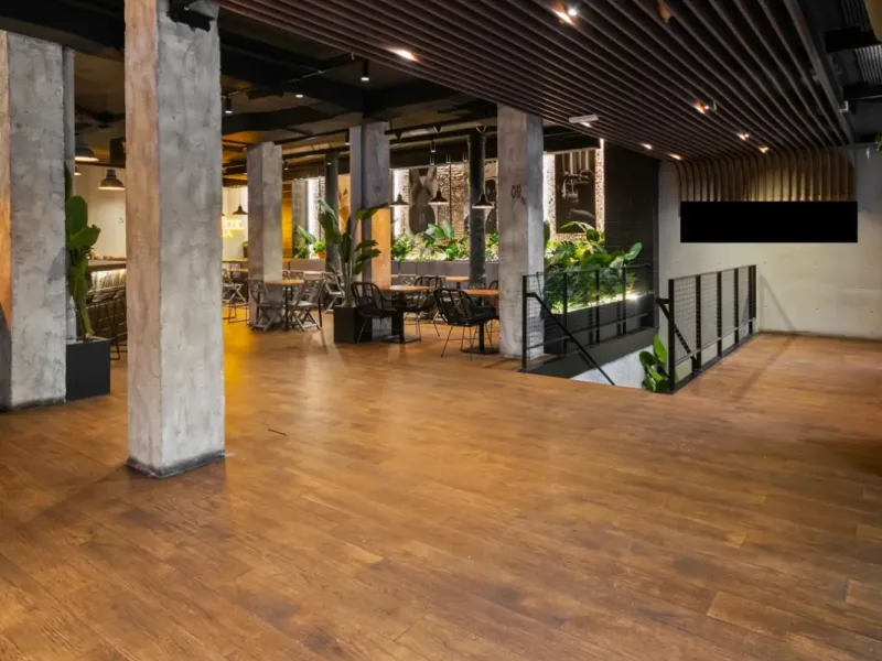 Premium Industrial Event Space with Stone Arches & Cocktail Bar in Barcelona