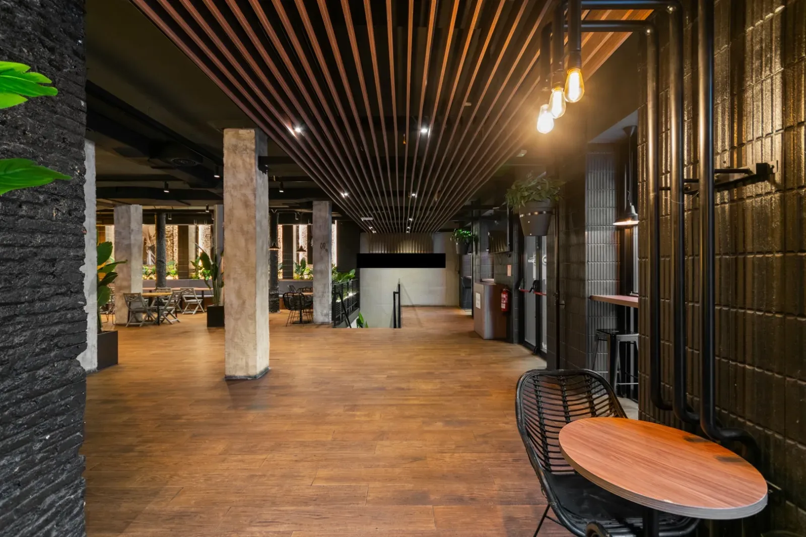 Premium Industrial Event Space with Stone Arches & Cocktail Bar in Barcelona