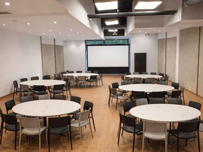 Lieu d'événement exceptionnel à Paris près de la Bastille | Deux étages & Espace modulaire