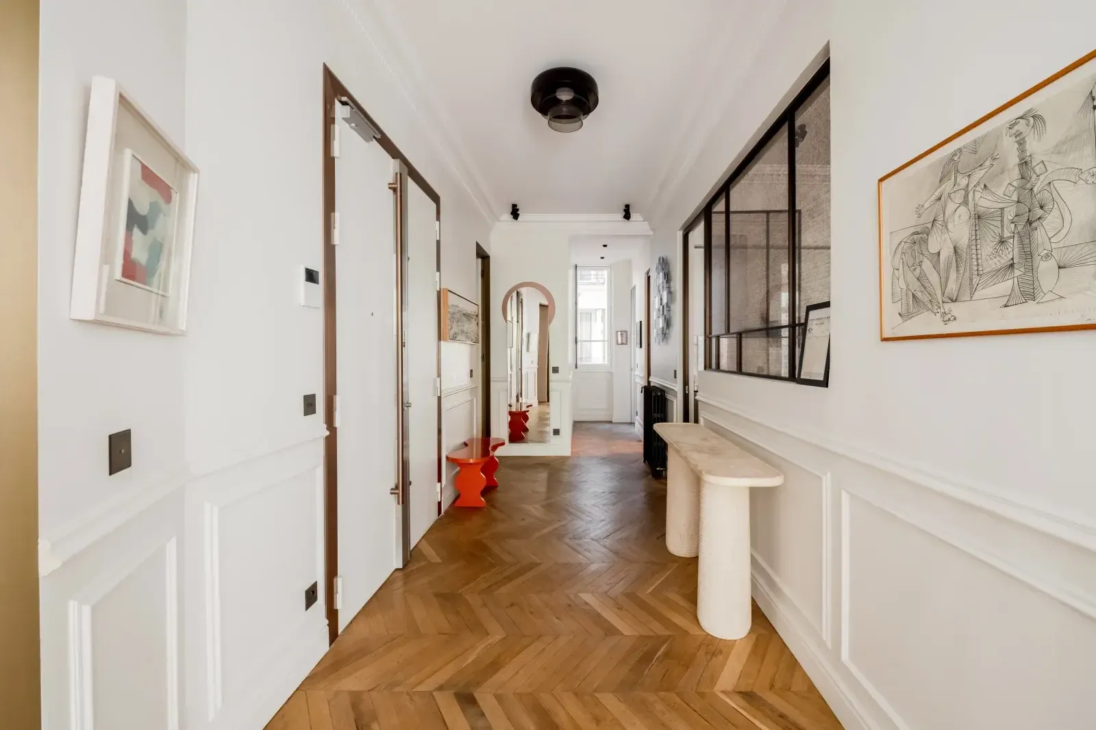 Loft Contemporain pour Productions Visuelles et Événements Professionnels à Paris