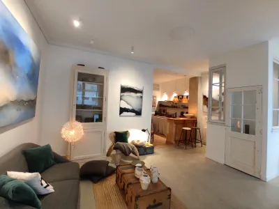 Former Bookshop Venue in Paris for Meetings, Exhibitions & Photoshoots