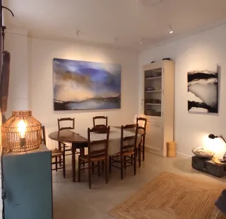 Former Bookshop Venue in Paris for Meetings, Exhibitions & Photoshoots