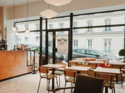 Elegant Modular Meeting Room for Professional Events in Paris