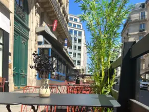Elegant Terrace Venue for Events in Paris