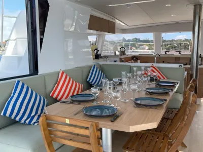 Yacht Privé pour Événements MIPIM à Cannes | Lieu de Luxe