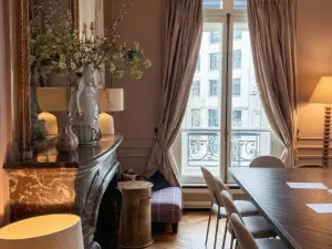 Haussmann-Style Duplex for Private Events in Paris