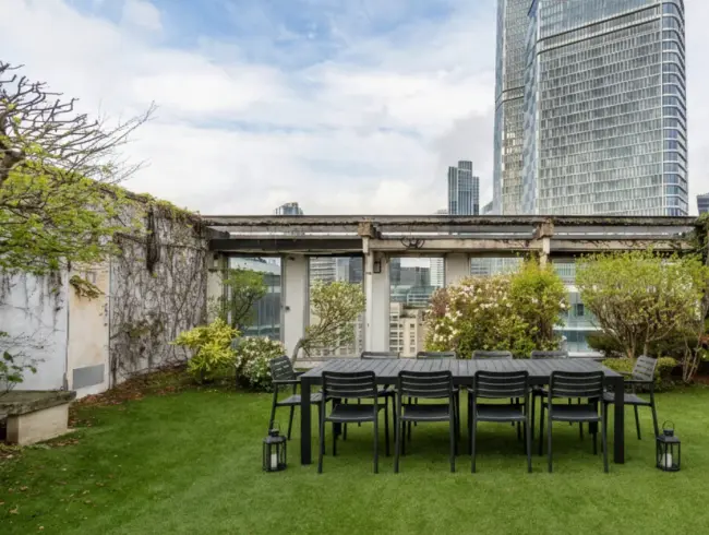 La Défense Penthouse with Panoramic Paris Views & Hanging Garden