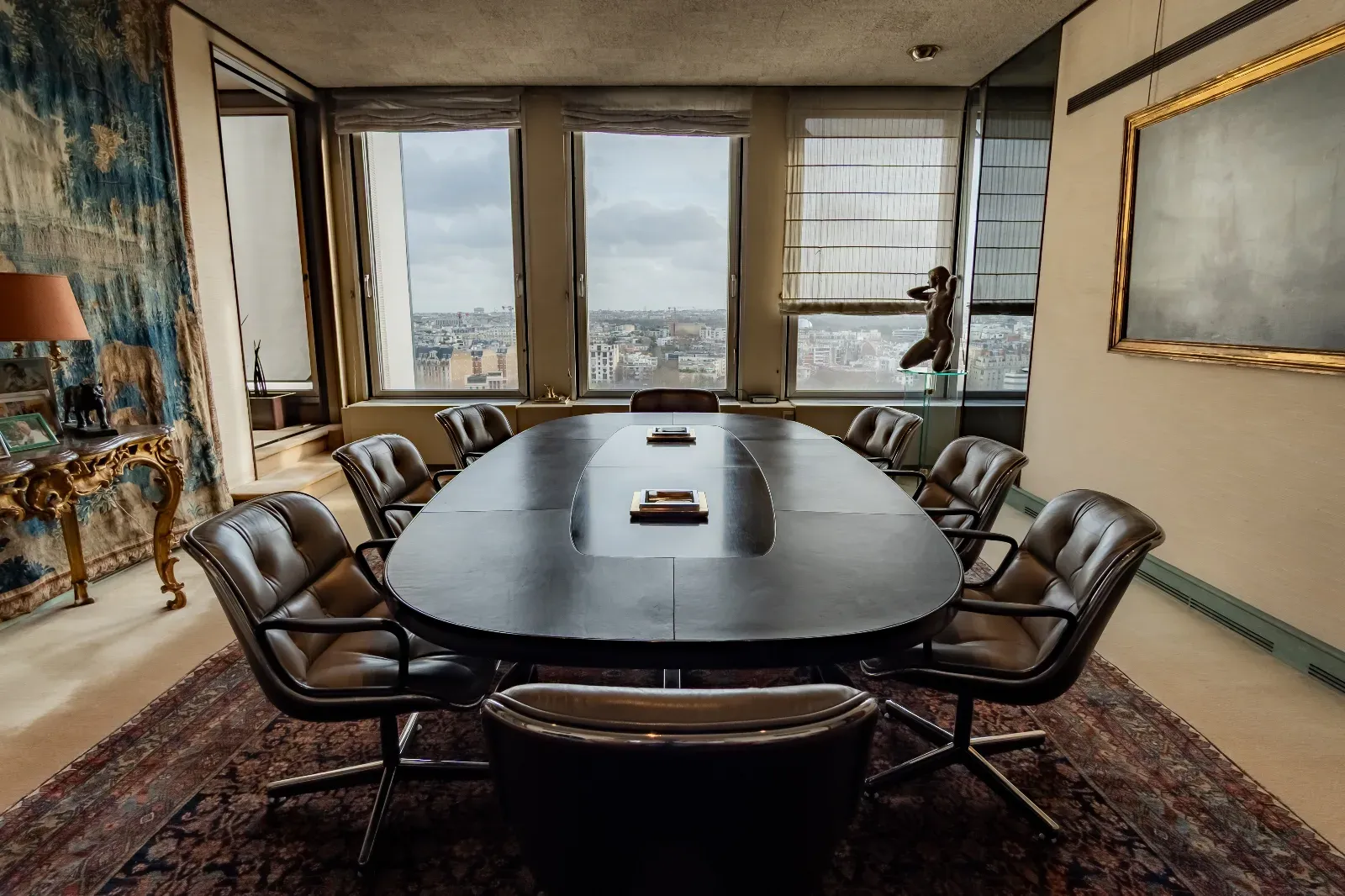 La Défense Penthouse with Panoramic Paris Views & Hanging Garden